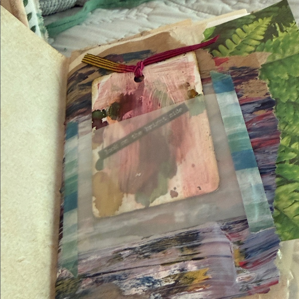 Handmade Junk Journal 6x9 72 Pages Pouch - Picture 8 of 12